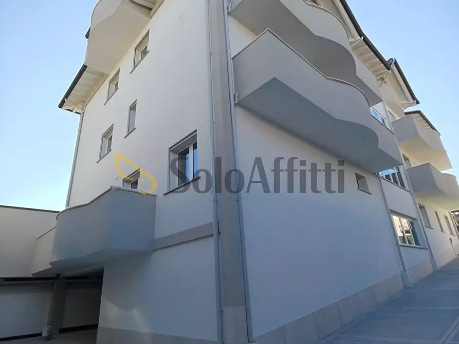 Immagine 19 di Bilocale in affitto  a Magnago