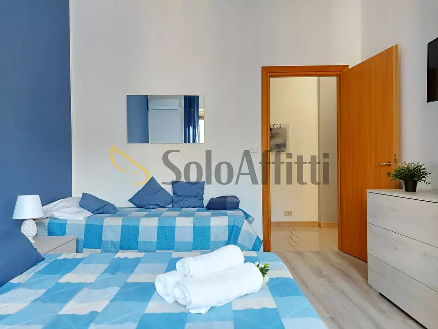 Immagine 19 di Trilocale in affitto  in Viale Vasco de Gama a Roma