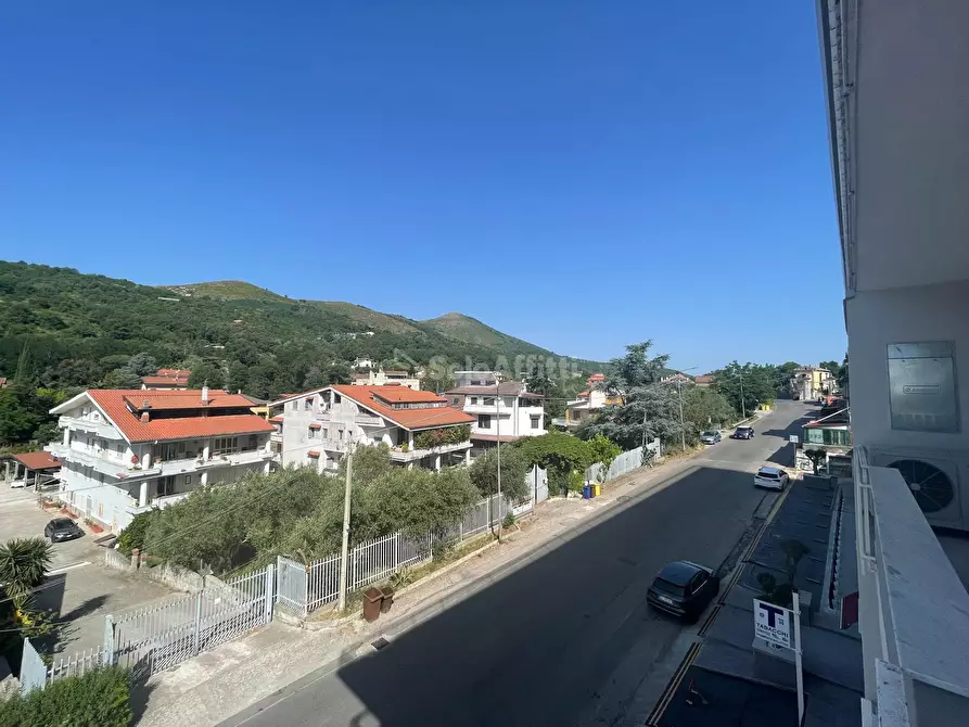Immagine 10 di Bilocale in affitto  in SS87 42 a Caserta