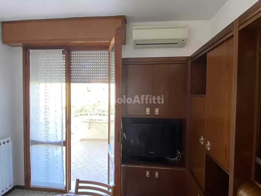 Immagine 10 di Pentalocale in affitto  in Viale Leonardo da Vinci 61a a Rimini