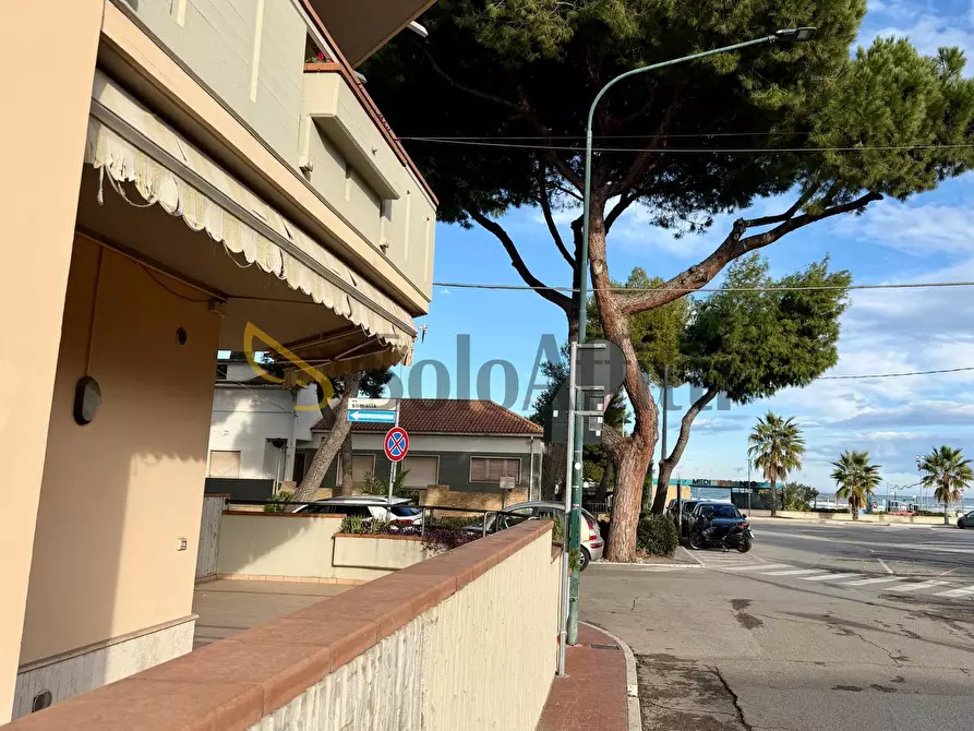 Immagine 4 di Trilocale in affitto  in Via Somalia 1 a Roseto Degli Abruzzi