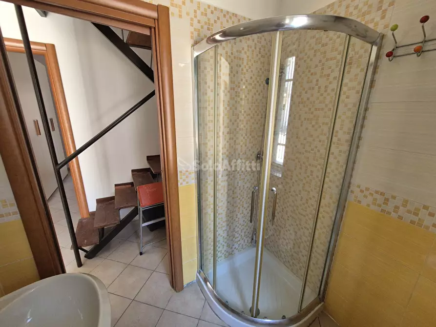 Immagine 8 di Trilocale in affitto  a Catanzaro