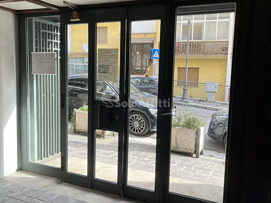 Immagine 2 di Locale commerciale in affitto  in Via Nicola Vaccaro a Potenza