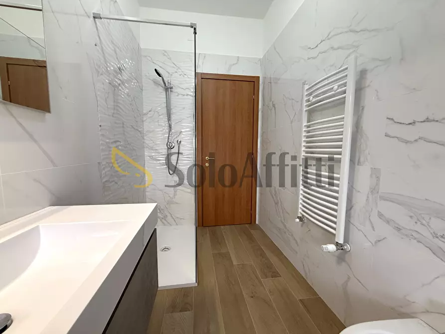 Immagine 11 di Stanza singola in affitto  a Catanzaro