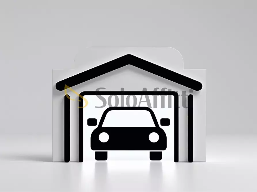 Immagine 1 di Garage in affitto  in Via Verona 16 a Alba Adriatica