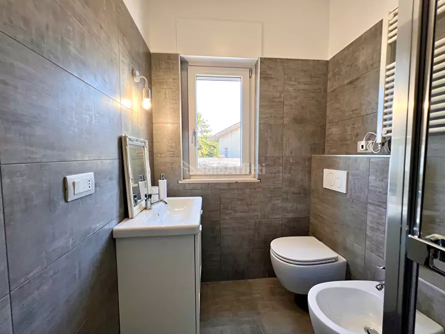 Immagine 13 di Bilocale in affitto  in Via Carlo Pisacane 4 a Alba Adriatica