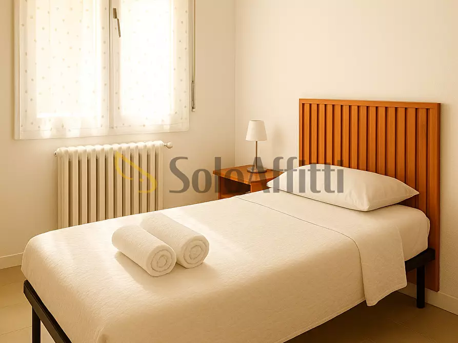 Immagine 1 di Stanza singola in affitto  a Carpi