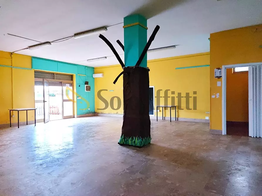 Immagine 13 di Locale commerciale in affitto  in Via Condino a Fiumicino