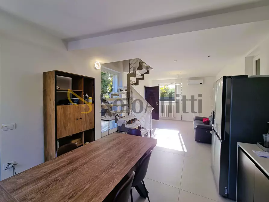 Immagine 10 di Casa indipendente in affitto  a Filottrano