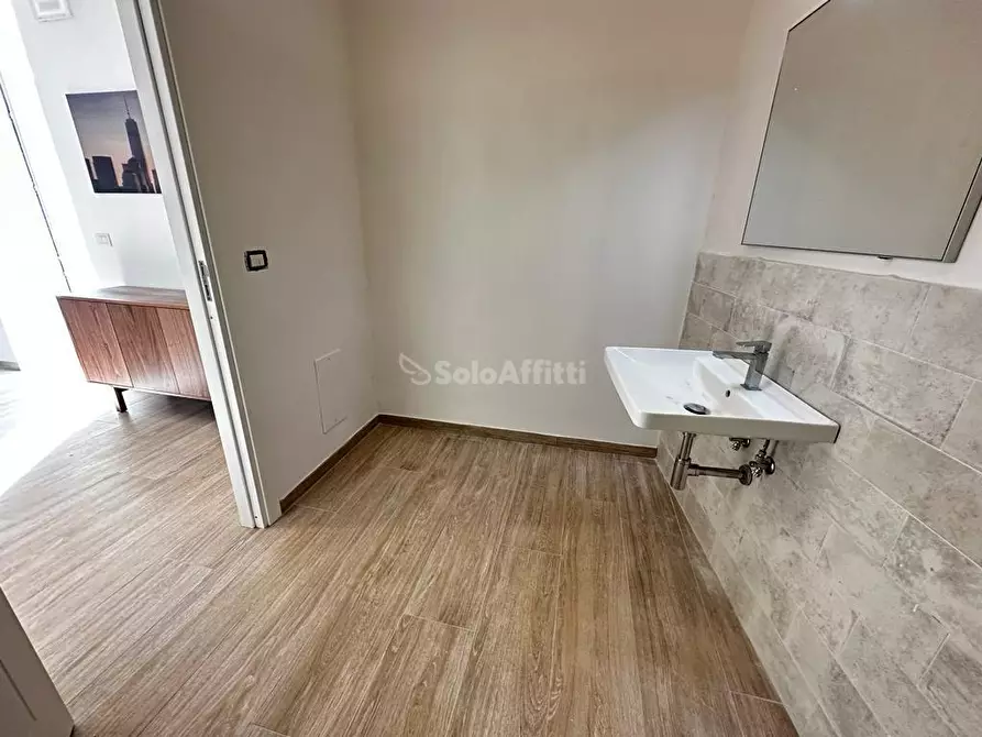 Immagine 25 di Trilocale in affitto  in Via delle Ferriere 20 a Caserta