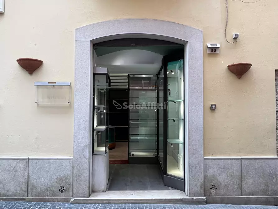 Immagine 2 di Locale commerciale in affitto  in Via Pretoria a Potenza