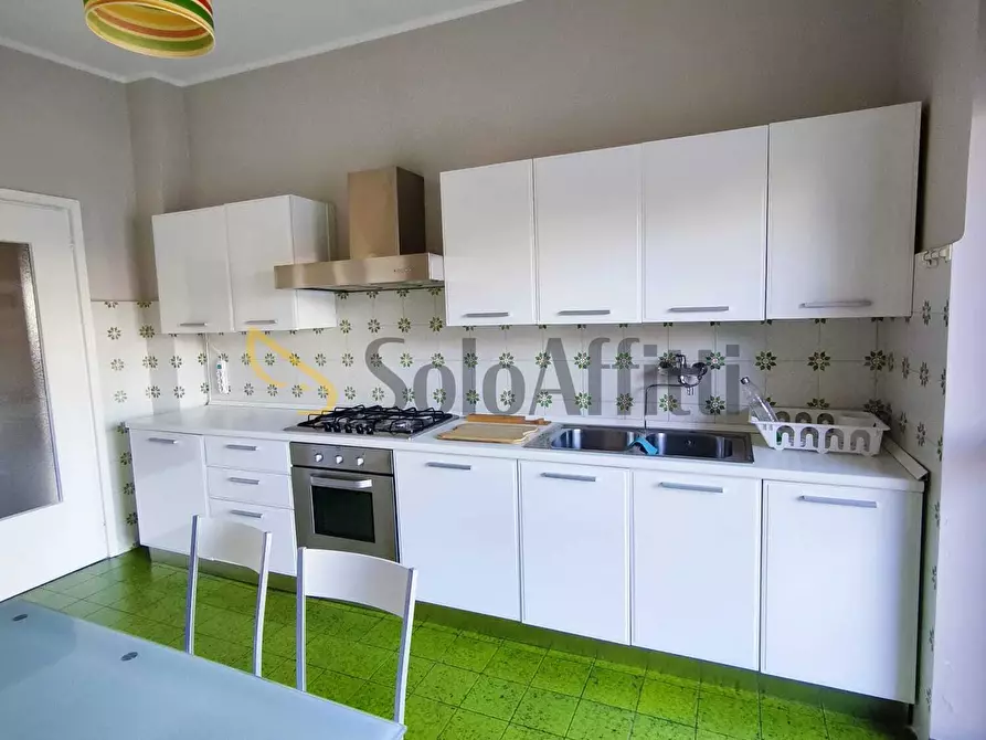 Immagine 2 di Quadrilocale in affitto  in Via Don Lorenzo Perosi 9 a Chieri