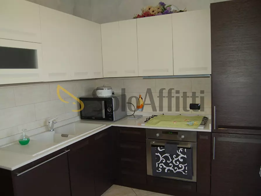 Immagine 5 di Trilocale in affitto  in Via Mottola 14 a Roma