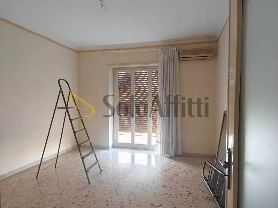 Immagine 4 di Trilocale in affitto  a Catania