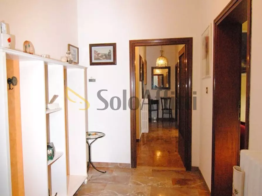 Immagine 2 di Appartamento in affitto  a Livorno