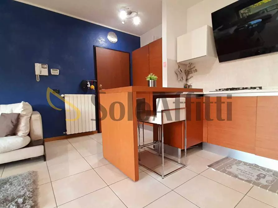 Immagine 2 di Bilocale in affitto  in DELLA RICOSTRUZIONE 00 a Muggiò