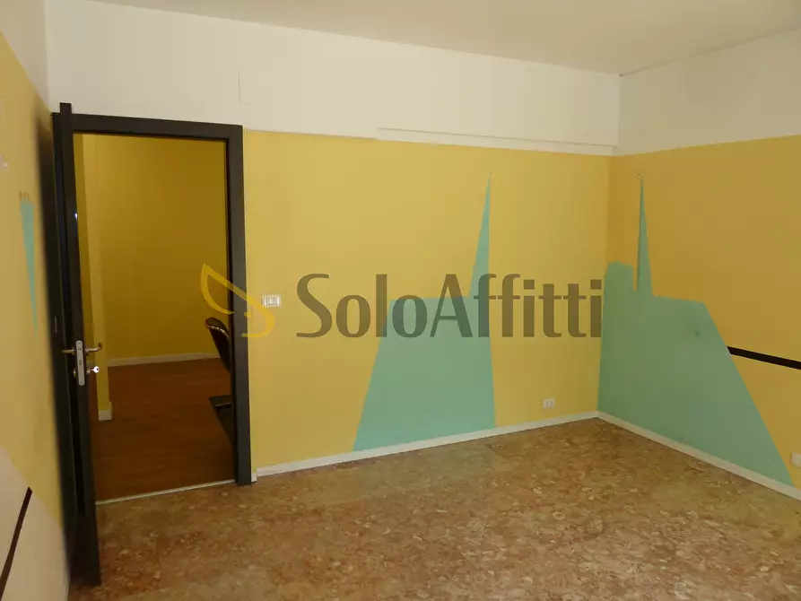 Immagine 6 di Ufficio in affitto  in Via Antonio Fratti 3 a San Remo