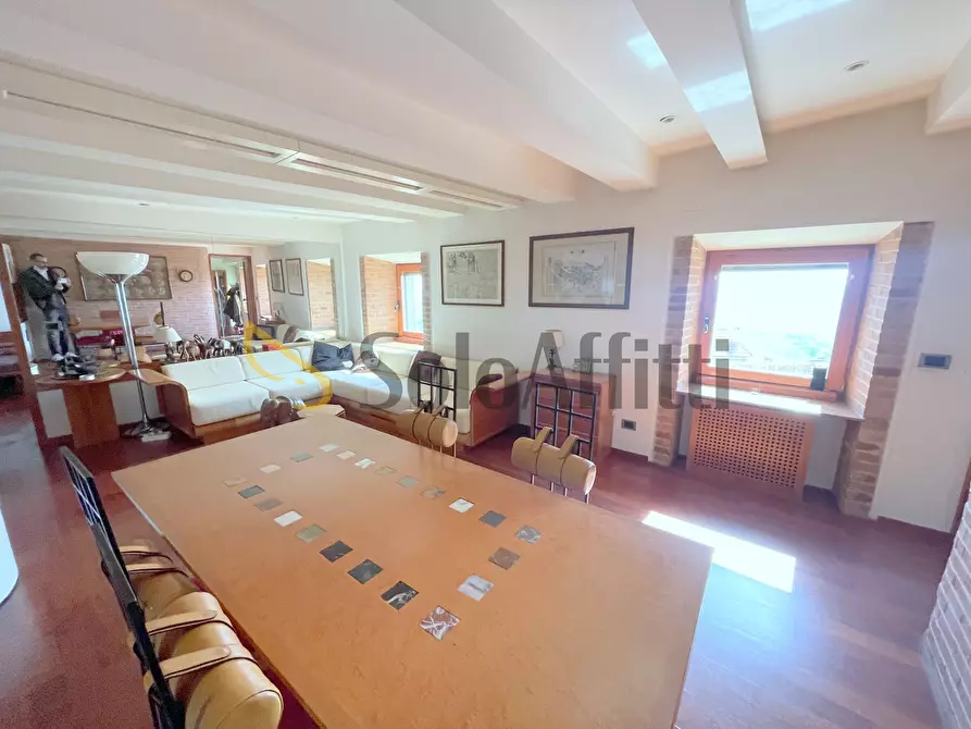 Immagine 4 di Trilocale in affitto  a Osimo