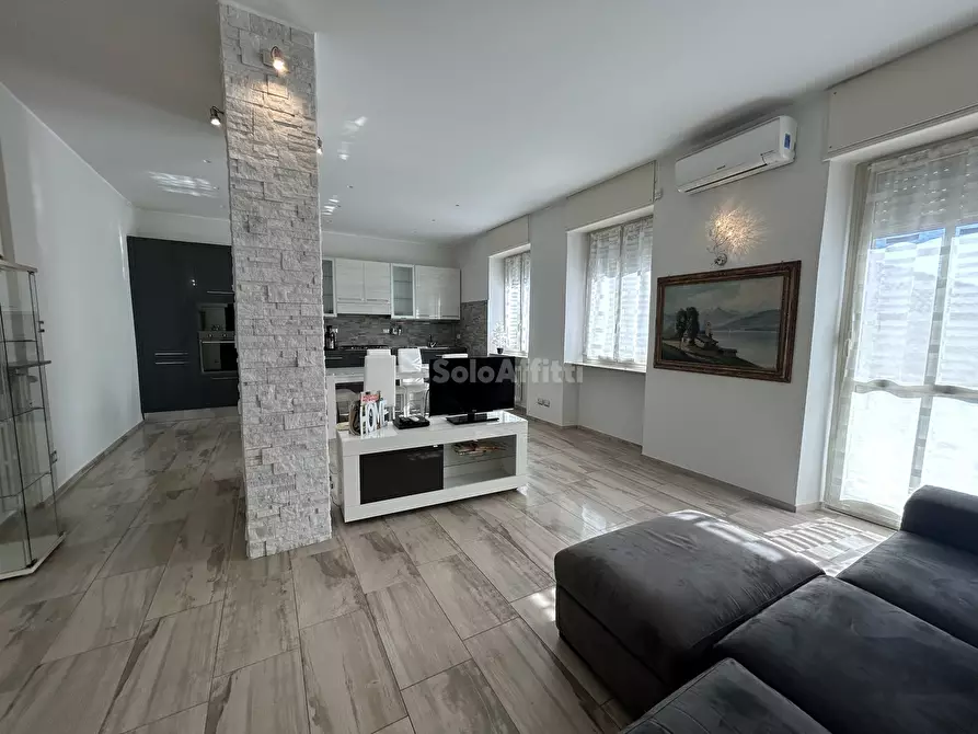 Immagine 8 di Trilocale in affitto  a Torino