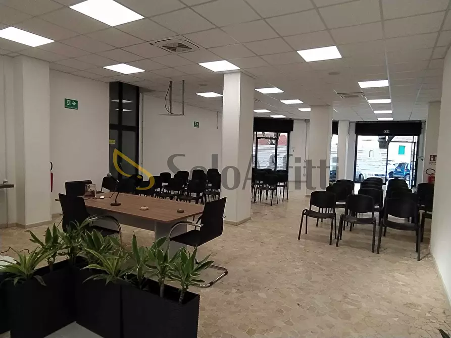 Immagine 1 di Ufficio in affitto  in Viale Guglielmo Oberdan a Terni