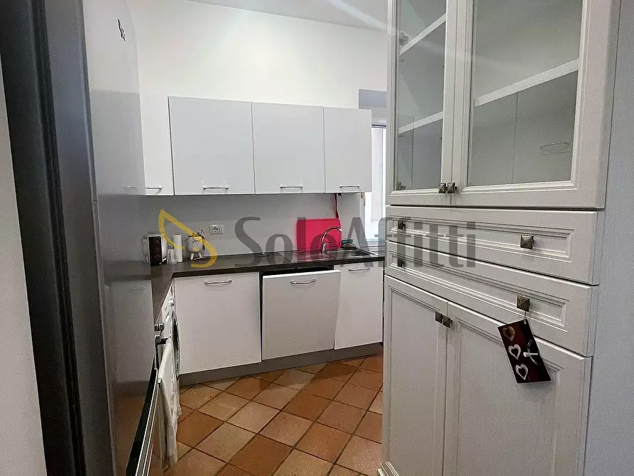 Immagine 28 di Quadrilocale in affitto  in via della Panetteria 45 a Roma