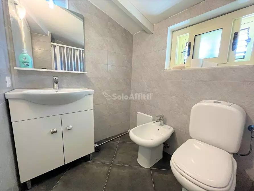Immagine 8 di Stanza singola in affitto  a Catanzaro