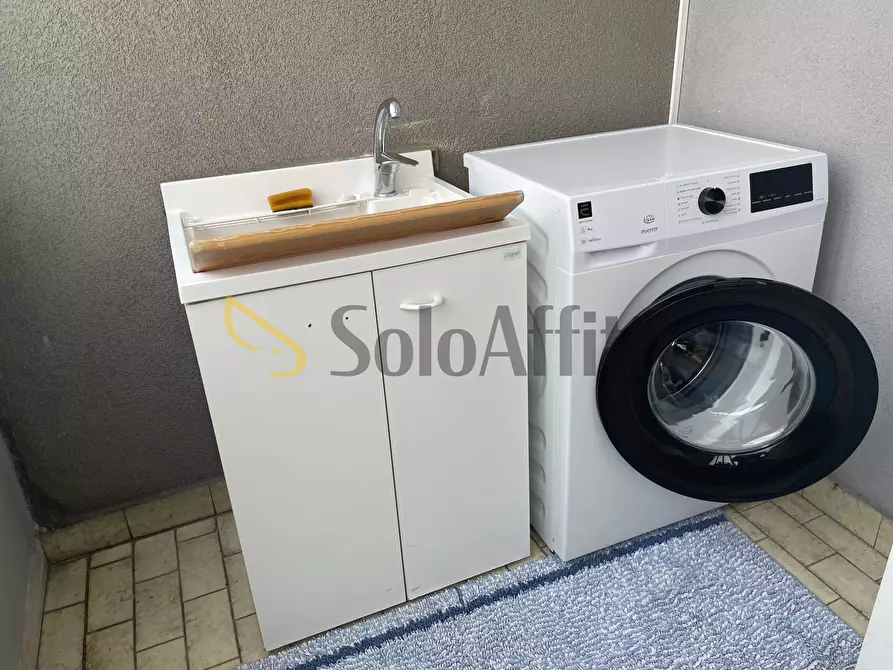 Immagine 26 di Bilocale in affitto  in Viale Giuseppe Borri 57 a Busto Arsizio