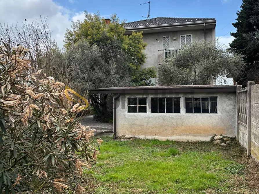 Immagine 38 di Quadrilocale in affitto  a Ceriano Laghetto