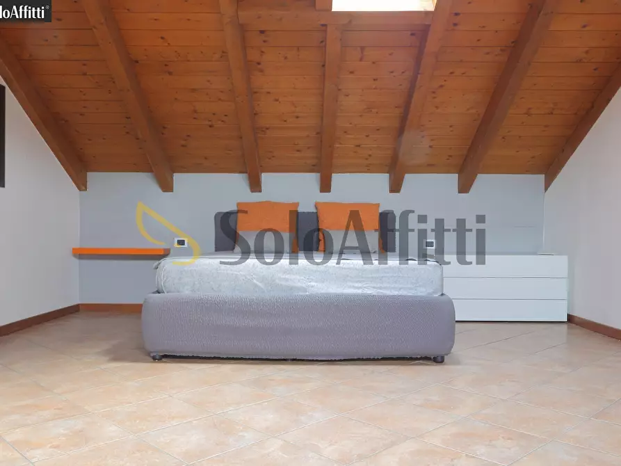 Immagine 13 di Bilocale in affitto  in Piazza Giuseppe Garibaldi 28 a Muggiò