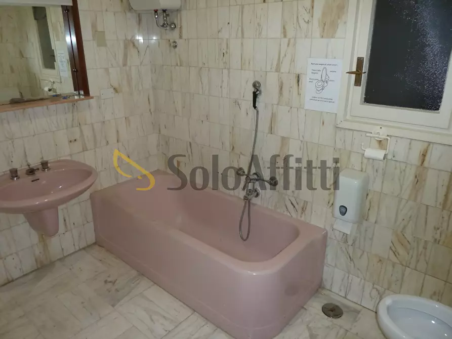 Immagine 18 di Ufficio in affitto  in Via Antonio Fratti 3 a San Remo
