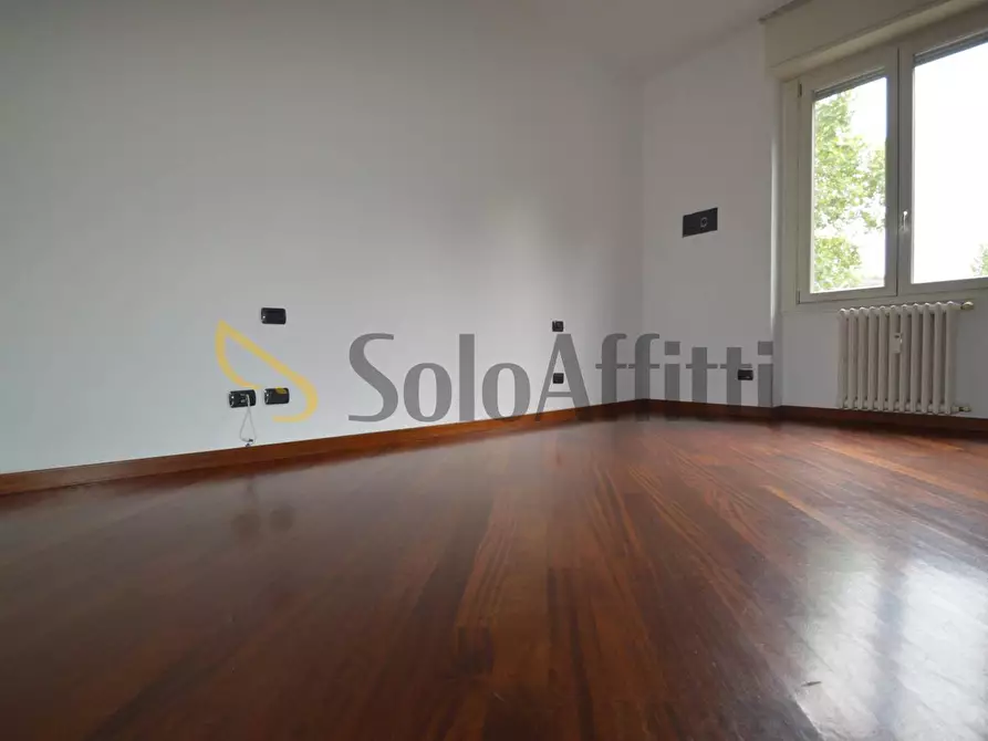 Immagine 13 di Trilocale in affitto  in Via Alfonso Capecelatro 75 a Milano