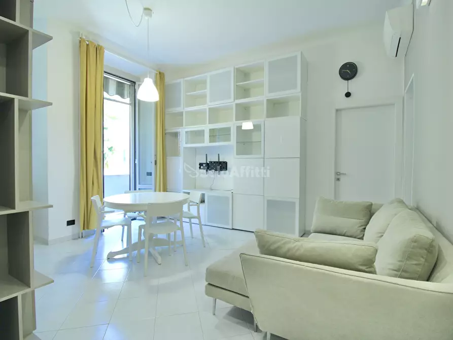 Immagine 2 di Trilocale in affitto  in Via Vigilio Inama 20 a Milano