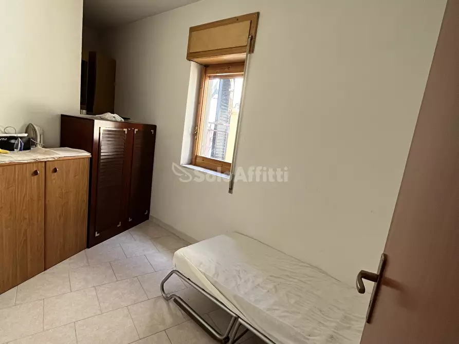 Immagine 6 di Trilocale in affitto  a Abriola