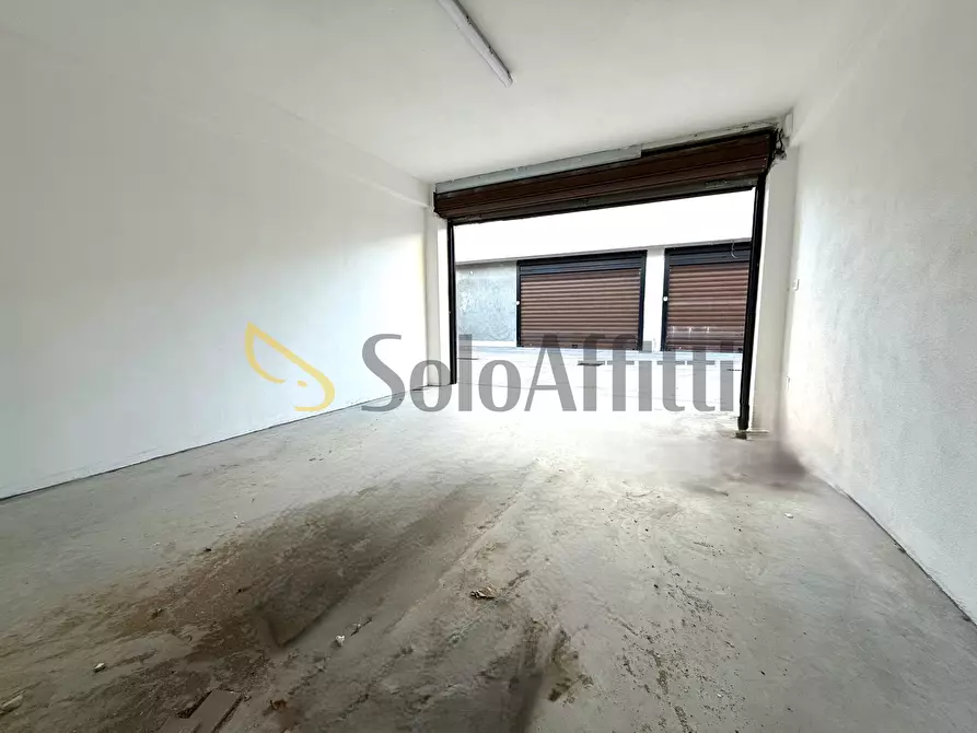 Immagine 3 di Garage in affitto  in Viale Crotone 151 a Catanzaro