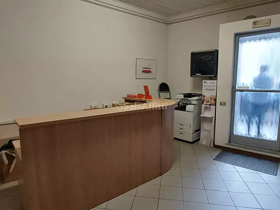 Immagine 2 di Ufficio in affitto  a Lodi