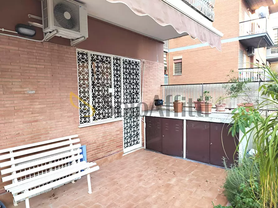 Immagine 19 di Trilocale in affitto  in Via Antonio Sogliano a Roma