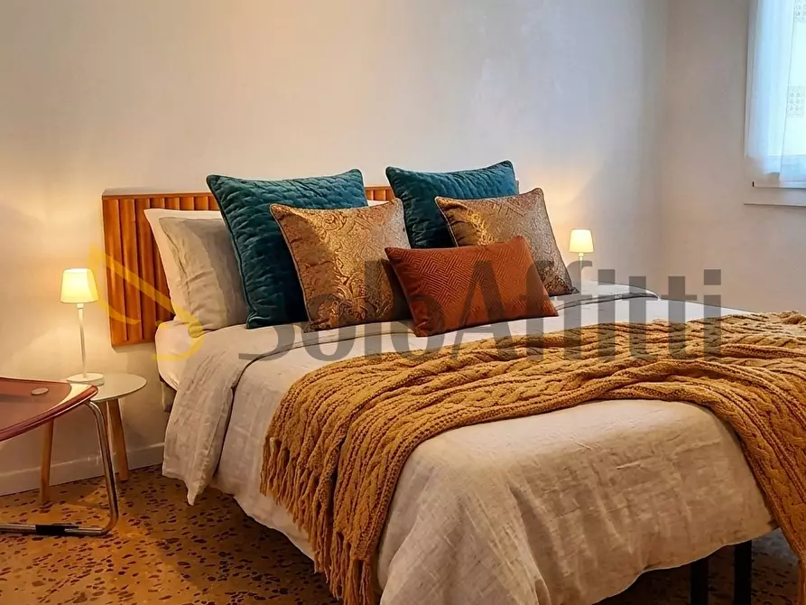 Immagine 1 di Stanza singola in affitto  a Carpi