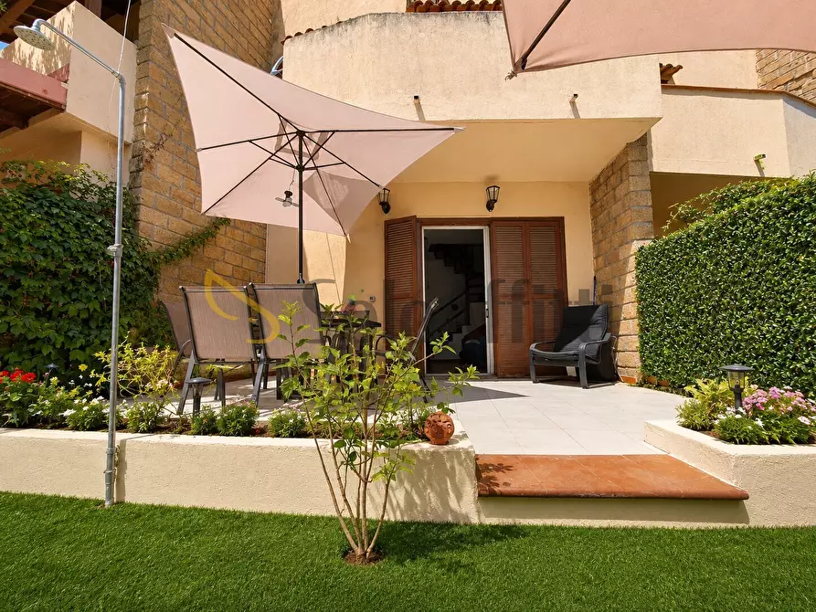 Immagine 8 di Casa indipendente in affitto  a Stalettì