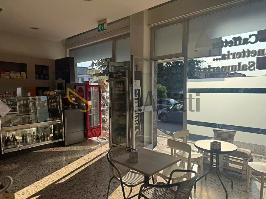 Immagine 11 di Bar / Ristorante in affitto  a Giussano