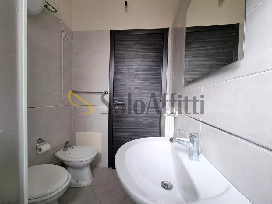 Immagine 9 di Trilocale in affitto  a Catanzaro
