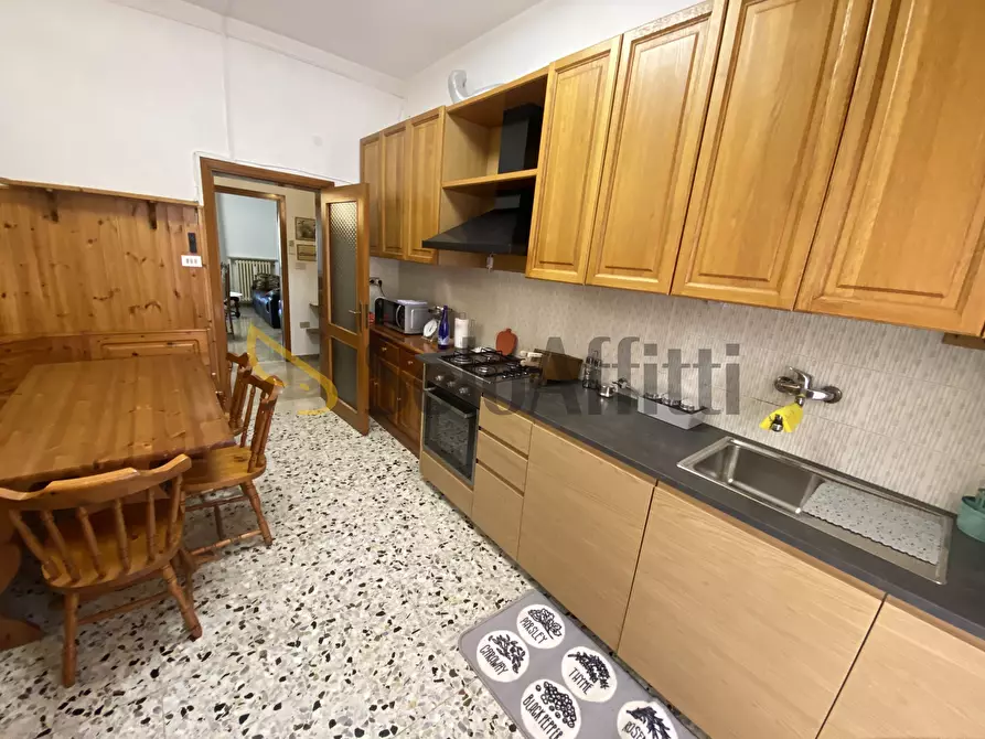 Immagine 5 di Pentalocale in affitto  in Via Ennio Coletti 1 a Rimini