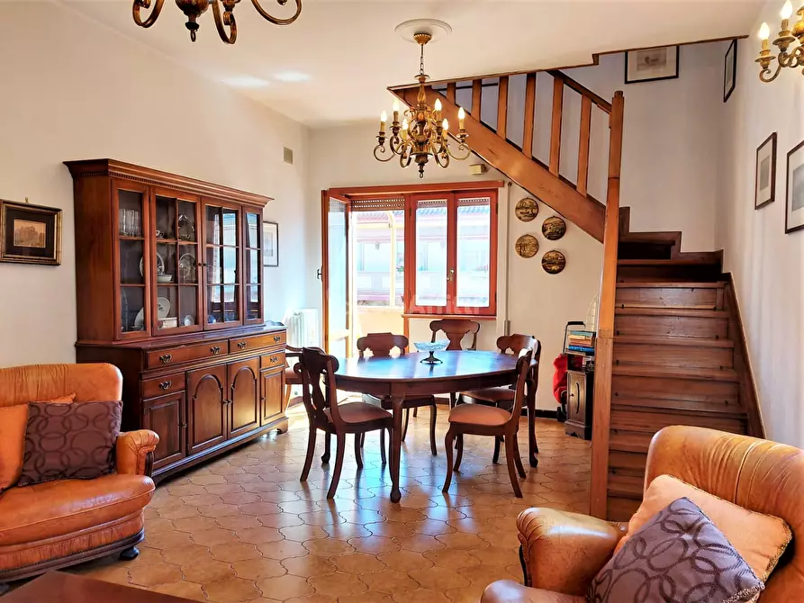 Immagine 15 di Pentalocale in affitto  in Via Giorgio Giorgis a Fiumicino