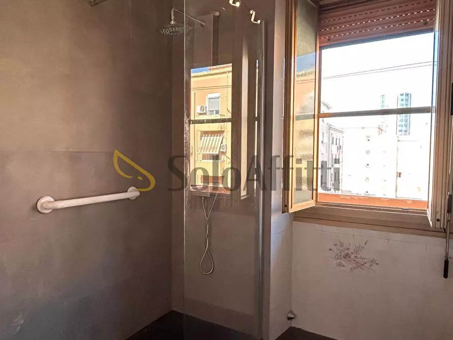 Immagine 7 di Trilocale in affitto  a Cagliari