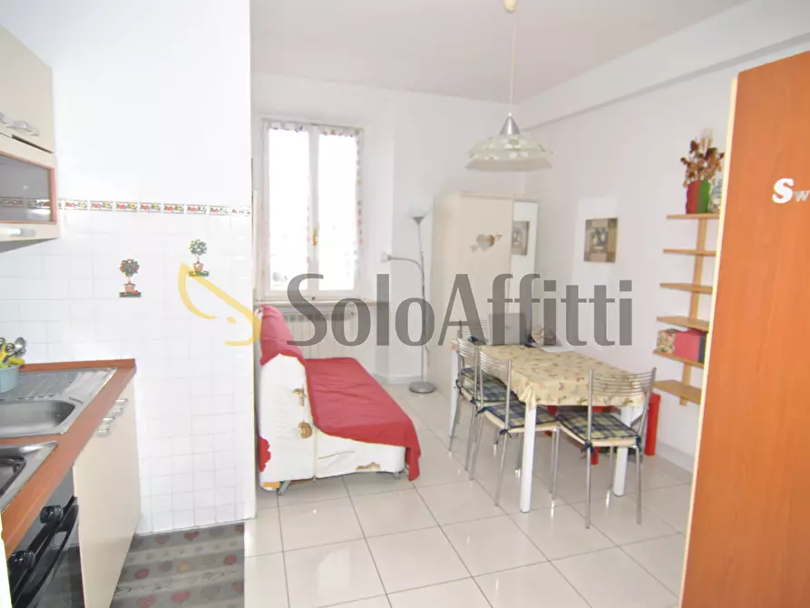 Immagine 4 di Bilocale in affitto  in Viale Italia 16 a Livorno