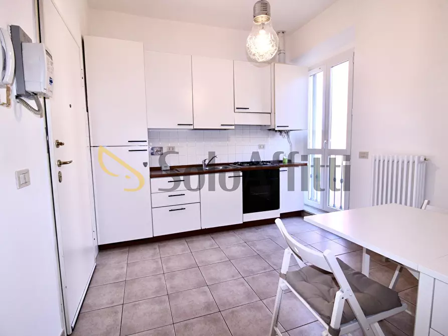 Immagine 1 di Bilocale in affitto  in Via della Chiesa Rossa 77 a Milano