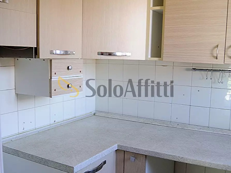 Immagine 19 di Trilocale in affitto  in Via Chiomo 25 a Settimo Torinese