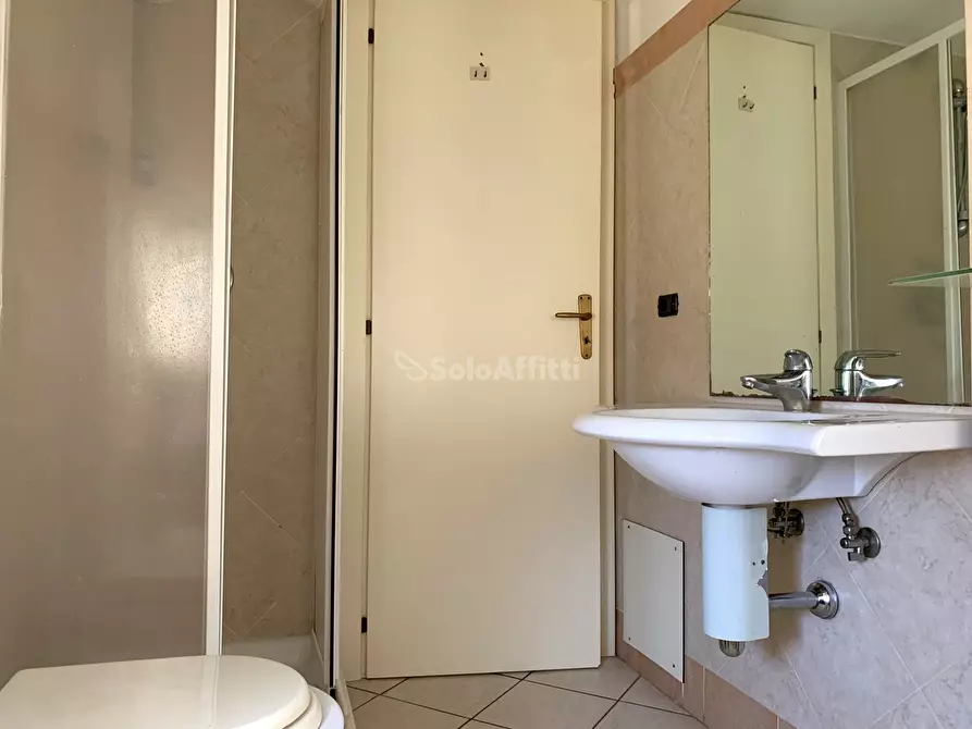 Immagine 12 di Mansarda in affitto  a Catanzaro