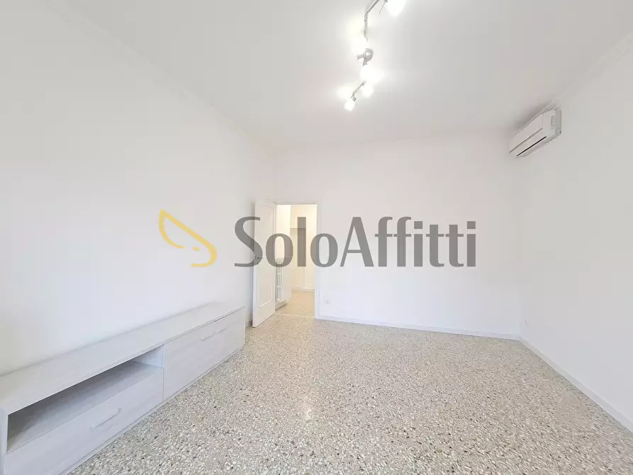 Immagine 1 di Bilocale in affitto  in Via Lorenzo Vidaschi 31 a Roma