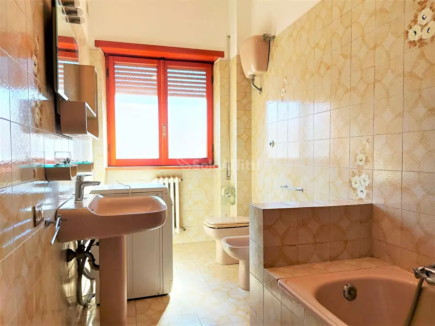 Immagine 7 di Pentalocale in affitto  in Via Giorgio Giorgis a Fiumicino