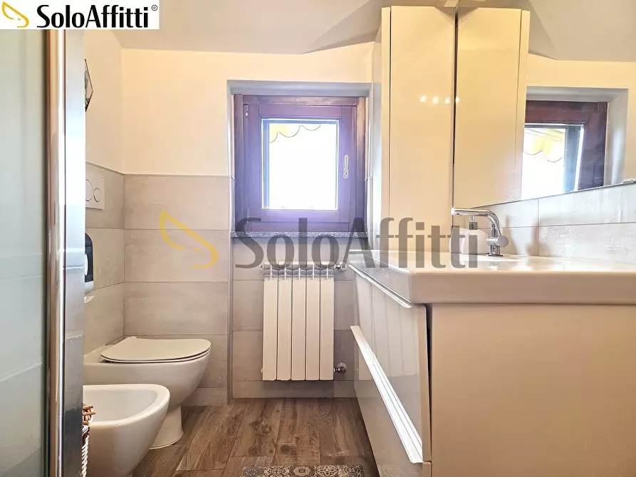 Immagine 17 di Trilocale in affitto  in Via Eugenio Montale 12 a Limbiate